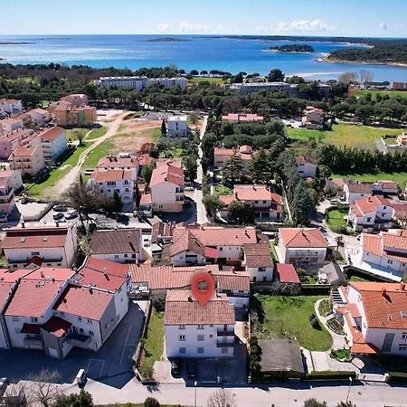 Apartmani Suhi Brod Medulin Exterior photo