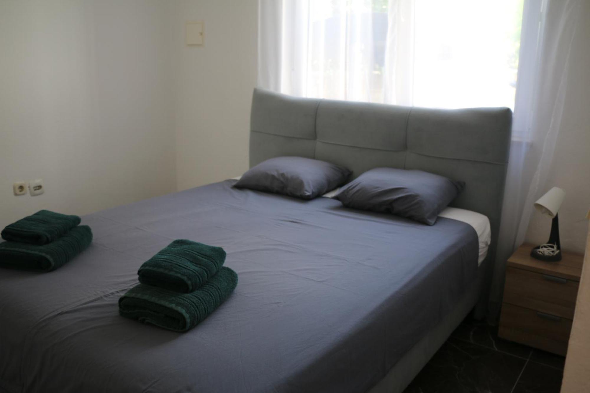 Apartmani Suhi Brod Medulin Exterior photo